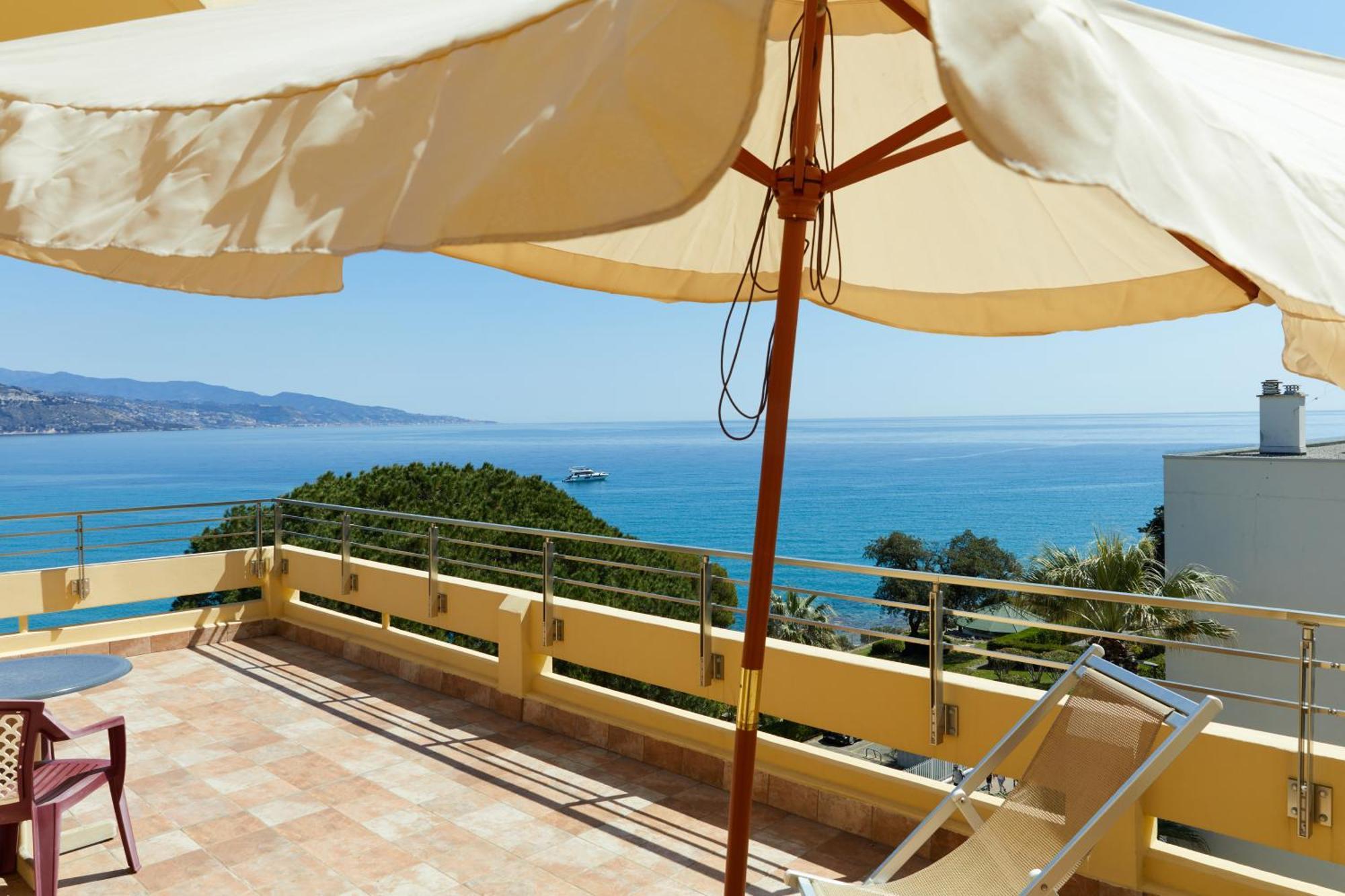 Hotel Alexandra Roquebrune-Cap-Martin Ngoại thất bức ảnh